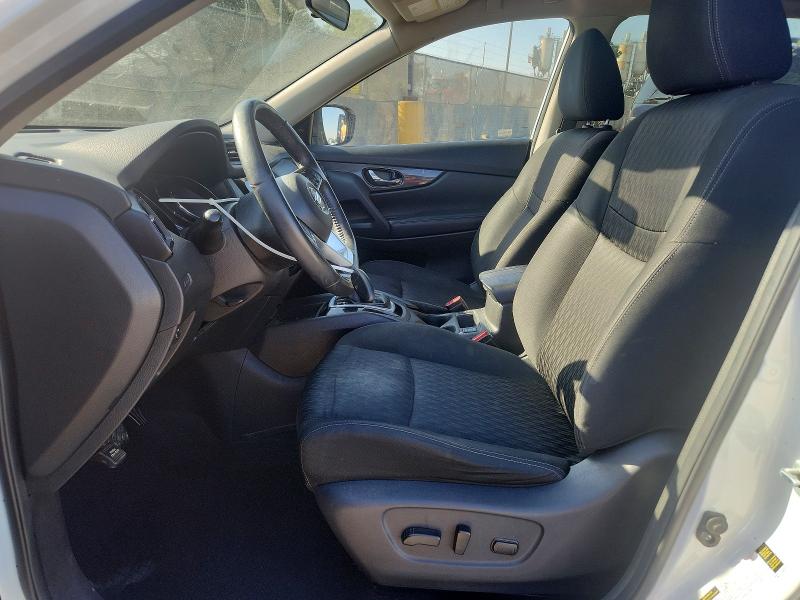 61072756 :رقم المزاد ، KNMAT2MT6JP600008 vin ، 2018 Nissan Rogue مزاد بيع
