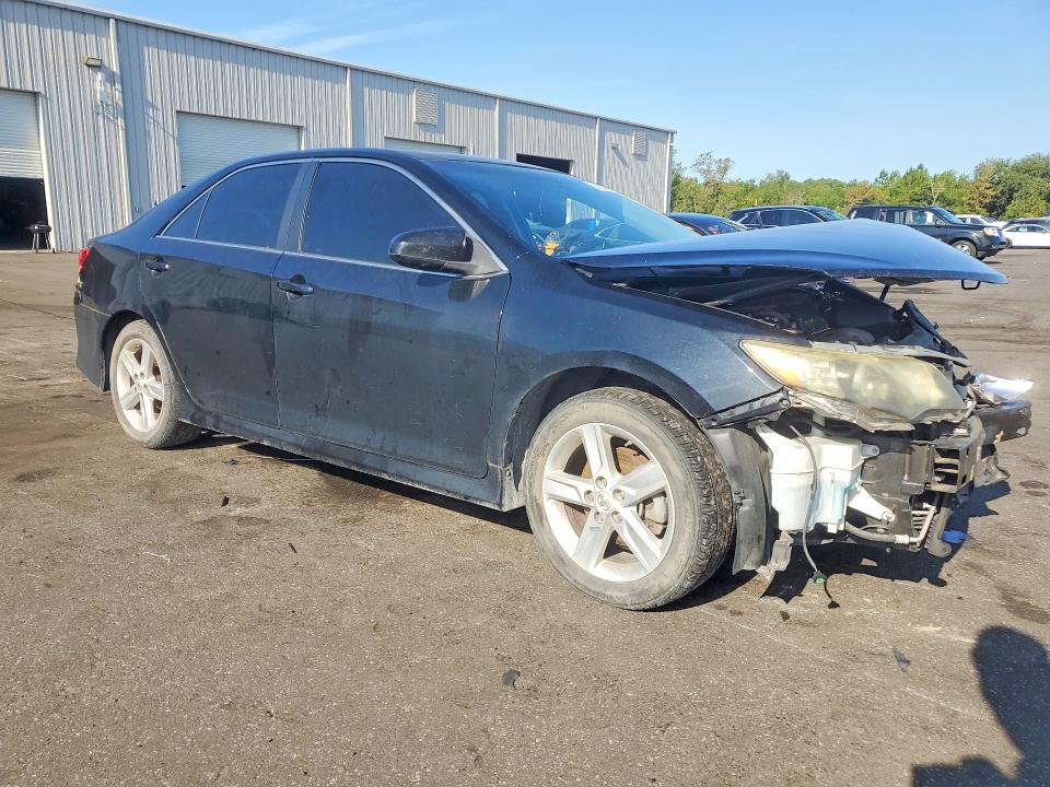 59795576 :رقم المزاد ، 4T1BF1FK9CU158576 vin ، 2012 Toyota Camry مزاد بيع