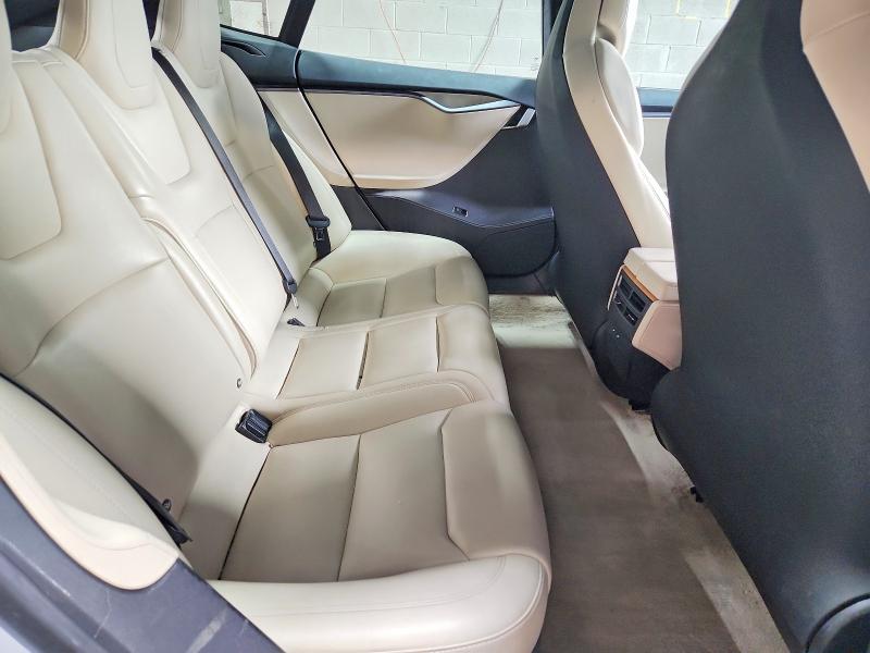 Продажа на аукционе авто 2019 Tesla Model S, vin: 5YJSA1E28KF340099, номер лота: 61049096