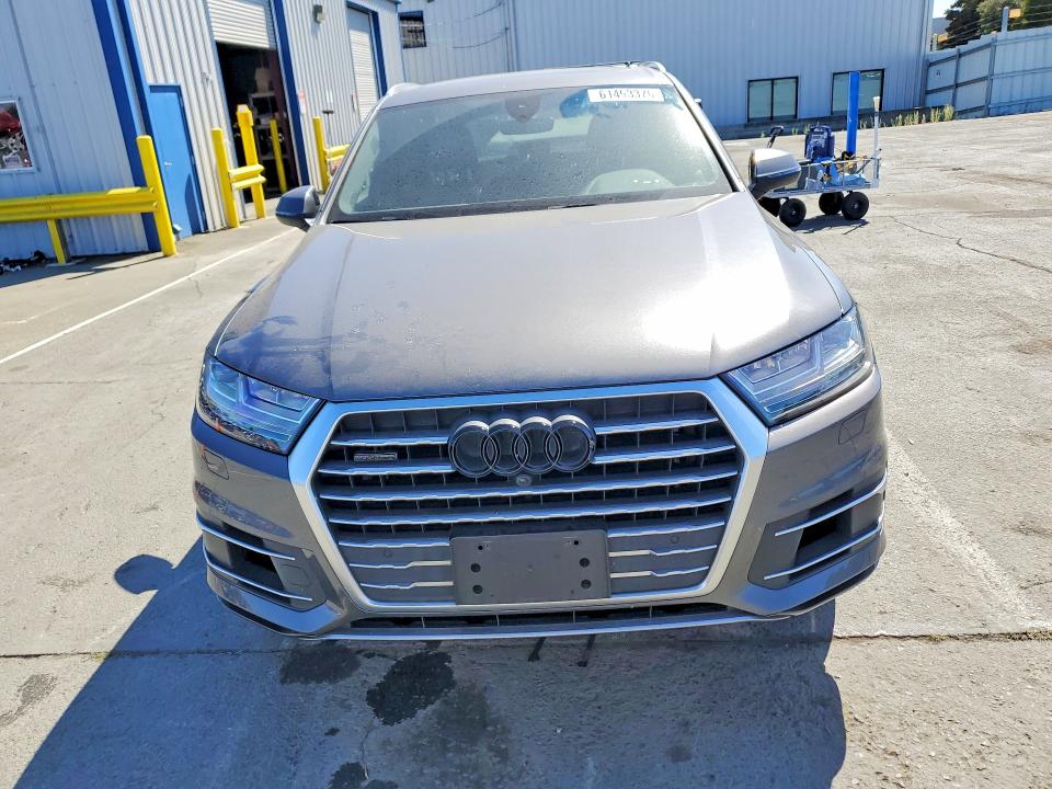 2019 Audi Q7 მანქანა იყიდება აუქციონზე, vin: WA1LAAF74KD020942, აუქციონის ნომერი: 61493376
