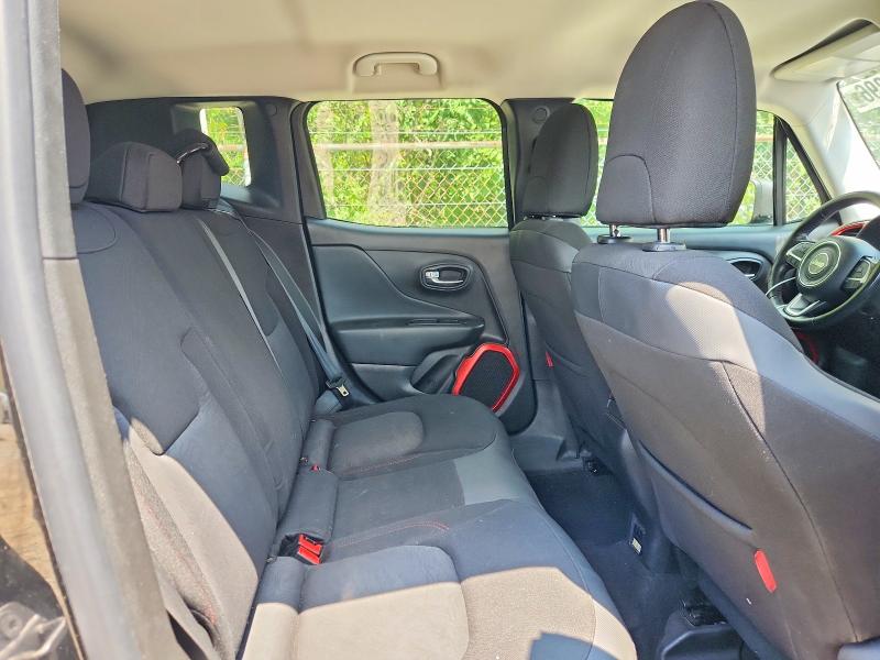 60703896 :رقم المزاد ، ZACCJBCB0HPG53727 vin ، 2017 Jeep Renegade مزاد بيع