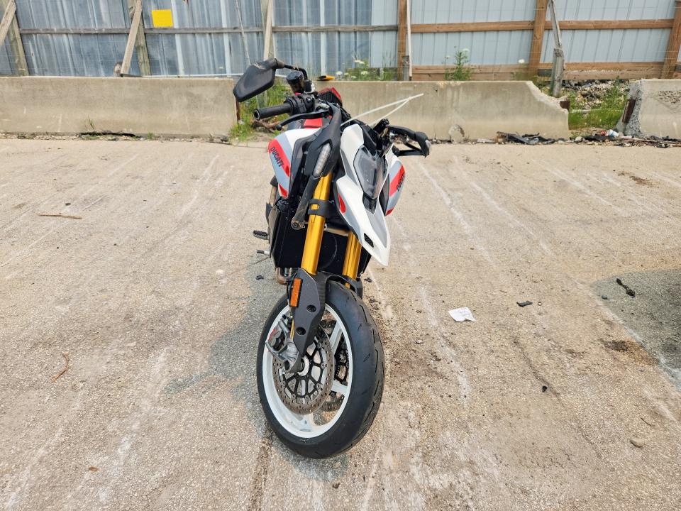 Продажа на аукционе авто 2026 Ducati Hypermotard (hym), vin: ZDMBAU8T8TB000997, номер лота: 61007356