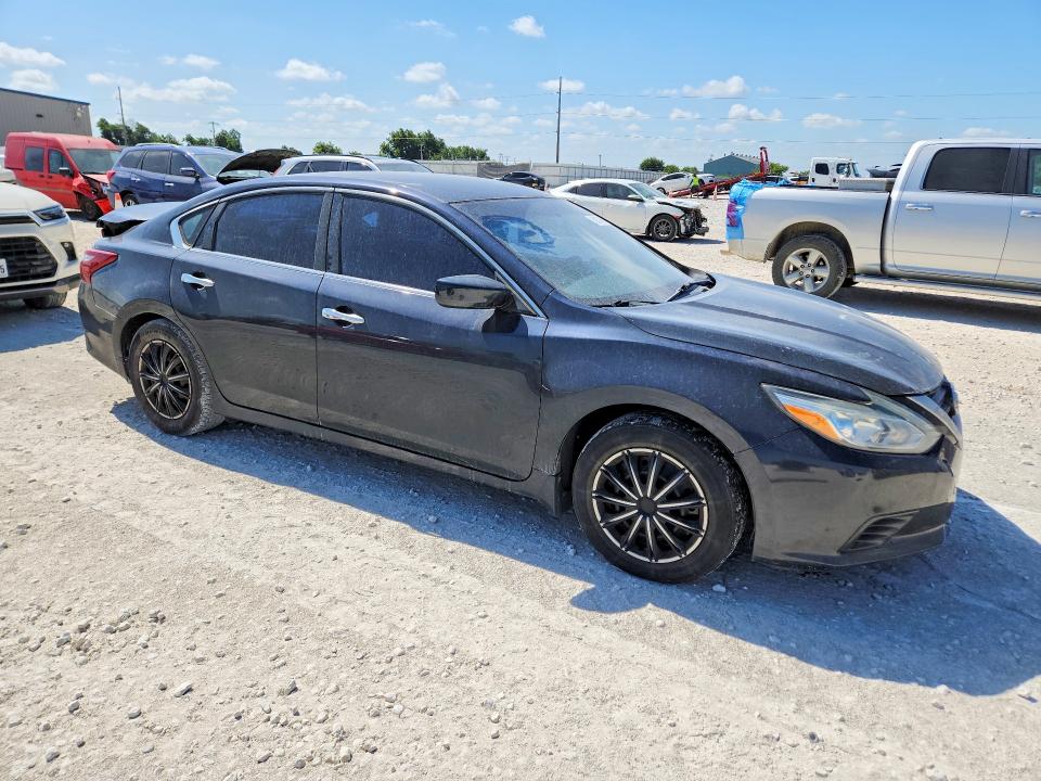 Продаж на аукціоні авто 2018 Nissan Altima, vin: 1N4AL3APXJC270951, номер лоту: 59336186