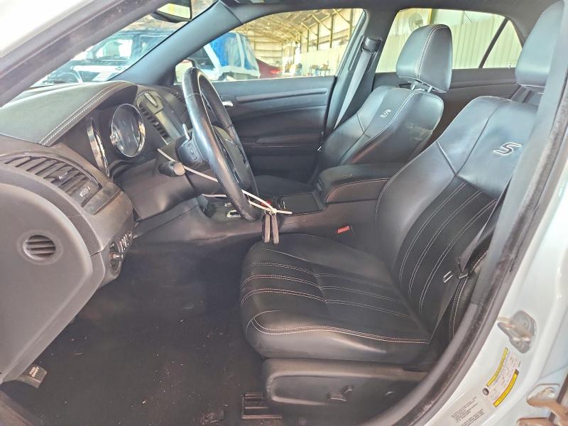 2013 Chrysler 300 მანქანა იყიდება აუქციონზე, vin: 2C3CCABG5DH593915, აუქციონის ნომერი: 62519476