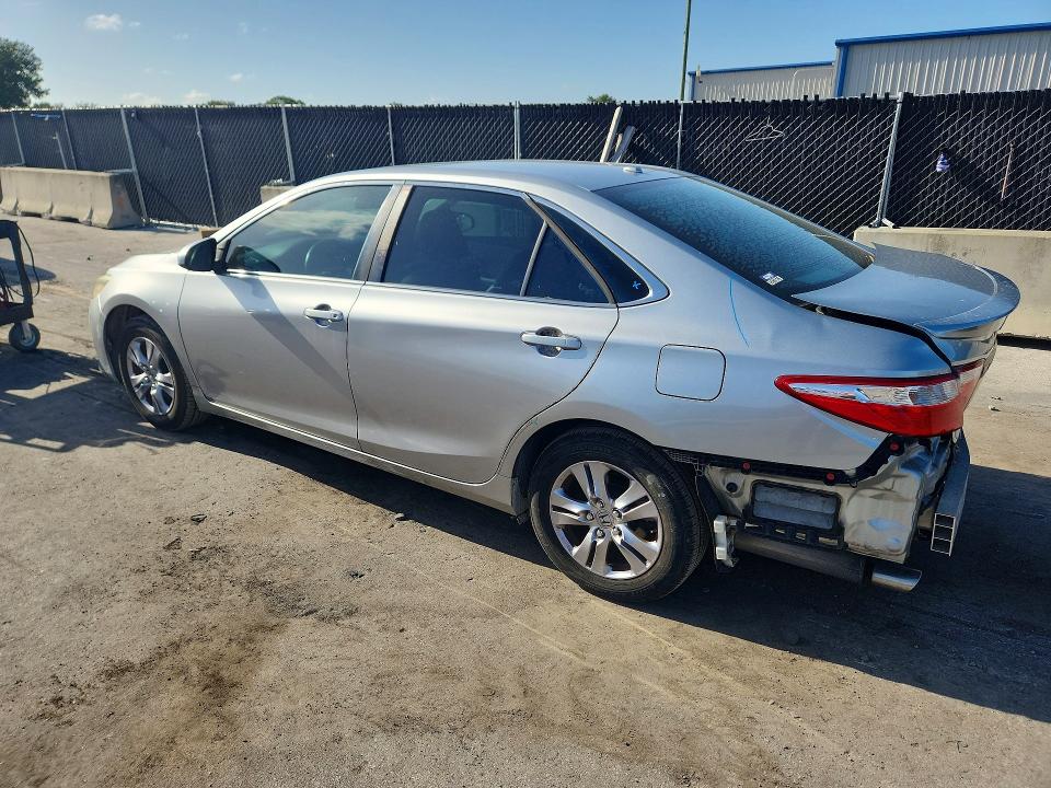 2015 Toyota Camry მანქანა იყიდება აუქციონზე, vin: 4T1BK1FK8FU029485, აუქციონის ნომერი: 61225716
