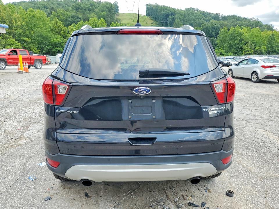 2019 Ford Escape მანქანა იყიდება აუქციონზე, vin: 1FMCU9J99KUB98880, აუქციონის ნომერი: 62239966