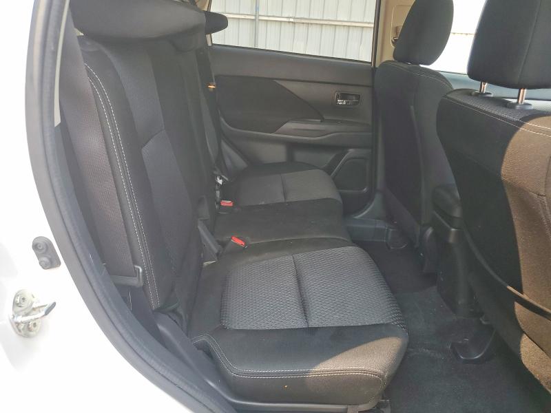 62520246 :رقم المزاد ، JA4AD3A33HZ024006 vin ، 2017 Mitsubishi Outlander مزاد بيع