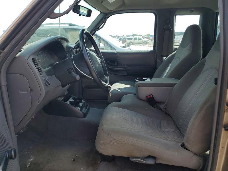 61119816 :رقم المزاد ، 4F4YR17E83TM17652 vin ، 2003 Mazda B4000 مزاد بيع