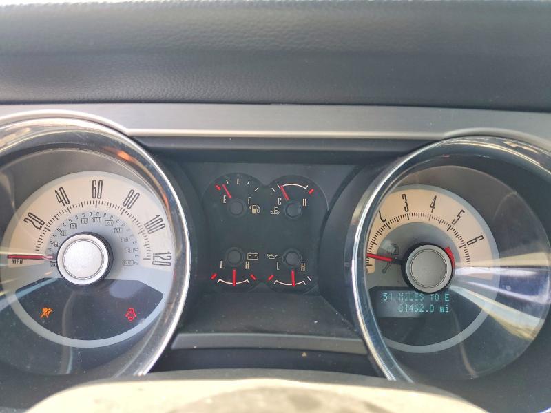 60863876 :رقم المزاد ، 1ZVBP8EN1A5127395 vin ، 2010 Ford Mustang مزاد بيع
