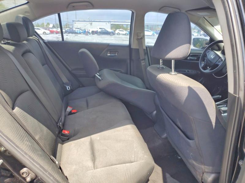 61792376 :رقم المزاد ، 1HGCR2F38HA255115 vin ، 2017 Honda Accord مزاد بيع