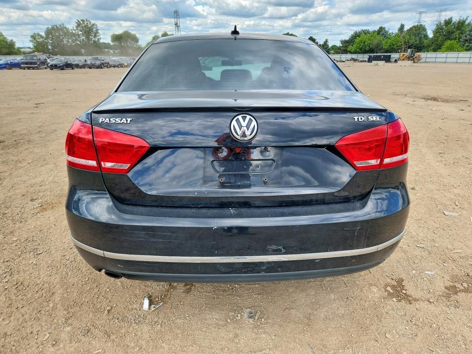 61959666 :رقم المزاد ، 1VWCN7A38EC074043 vin ، 2014 Volkswagen Passat مزاد بيع