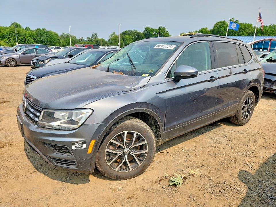 60916056 :رقم المزاد ، 3VV2B7AXXKM076544 vin ، 2019 Volkswagen Tiguan مزاد بيع