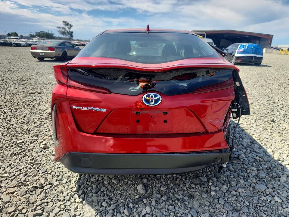 60700566 :رقم المزاد ، JTDKARFP1J3072470 vin ، 2018 Toyota Prius Prime مزاد بيع
