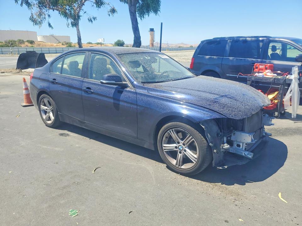 60895136 :رقم المزاد ، WBA3B1C59DK128264 vin ، 2013 Bmw 320 مزاد بيع