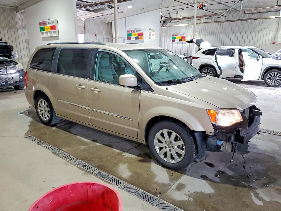 2014 Chrysler Town & Country მანქანა იყიდება აუქციონზე, vin: 2C4RC1BG9ER210866, აუქციონის ნომერი: 62260756