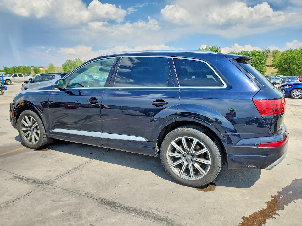 Продажа на аукционе авто 2017 Audi Q7, vin: WA1LAAF78HD025442, номер лота: 85984175
