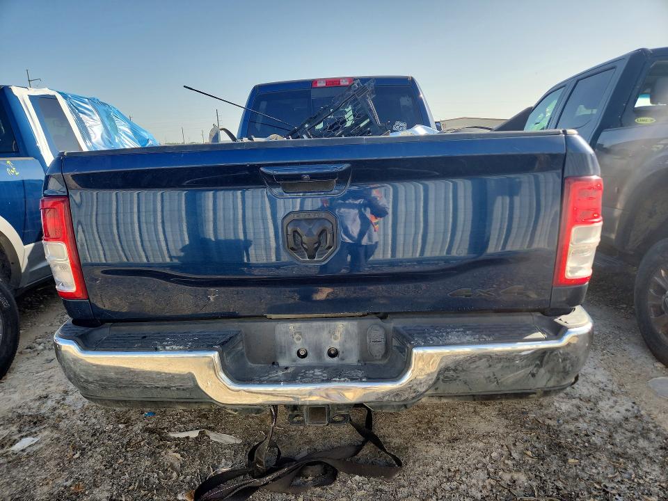 61352206 :رقم المزاد ، 3C63RRGL4KG628821 vin ، 2019 Ram 3500 مزاد بيع