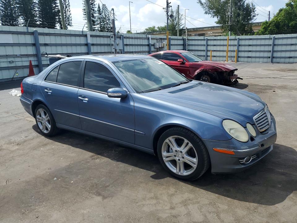 60801066 :رقم المزاد ، WDBUF56J06A912044 vin ، 2006 Mercedes-benz E مزاد بيع