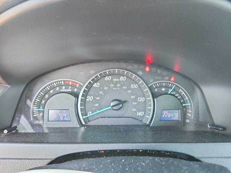 59823386 :رقم المزاد ، 4T4BF1FK5CR240293 vin ، 2012 Toyota Camry مزاد بيع