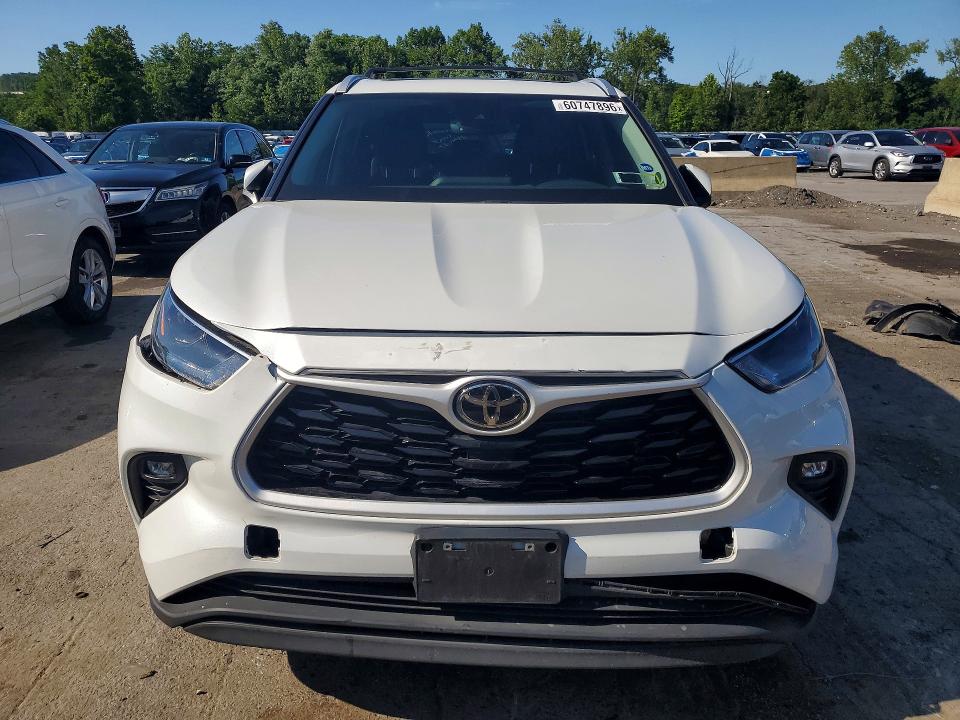 Aukcja sprzedaży 2022 Toyota Highlander, vin: 5TDHZRBH2NS224410, numer aukcji: 60747896