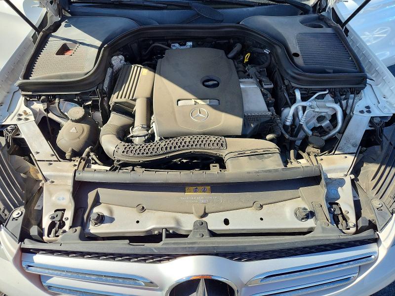 62098266 :رقم المزاد ، WDC0G4JB2HF271485 vin ، 2017 Mercedes-benz Glc مزاد بيع