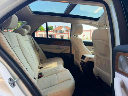 Продажа на аукционе авто 2022 Mercedes-benz Gle, vin: 4JGFB4KB5NA694210, номер лота: 61537086