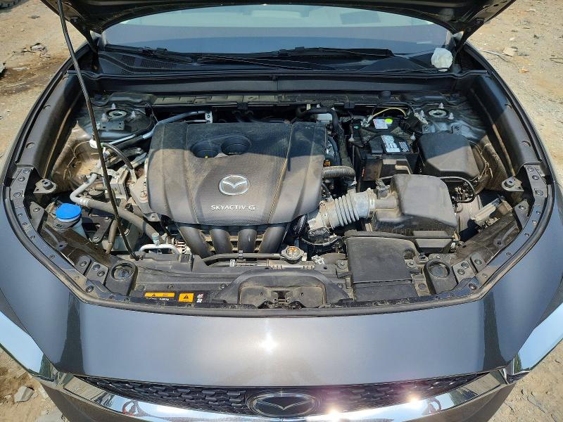 60996386 :رقم المزاد ، 3MVDMBDL1MM266232 vin ، 2021 Mazda Cx-30 مزاد بيع