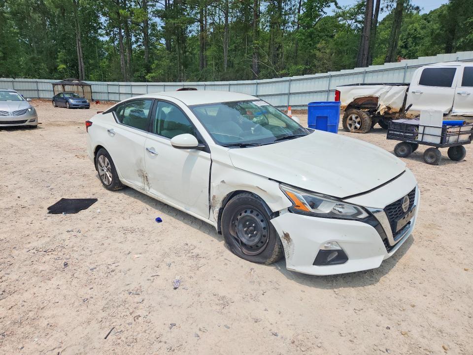 60378166 :رقم المزاد ، 1N4BL4BV9KC102257 vin ، 2019 Nissan Altima مزاد بيع