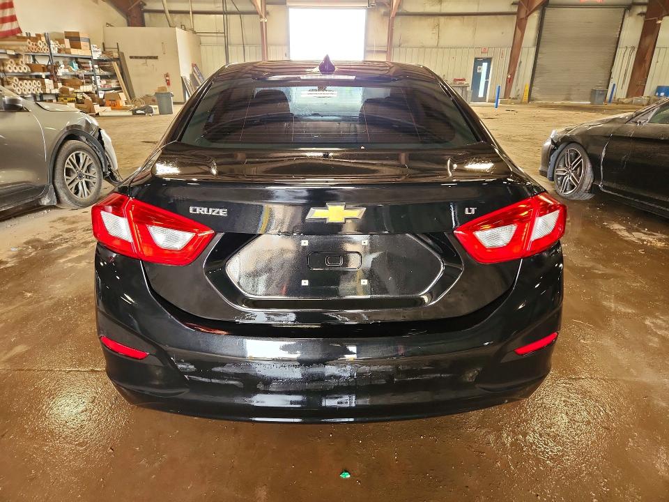 59680246 :رقم المزاد ، 1G1BE5SM9H7147999 vin ، 2017 Chevrolet Cruze مزاد بيع