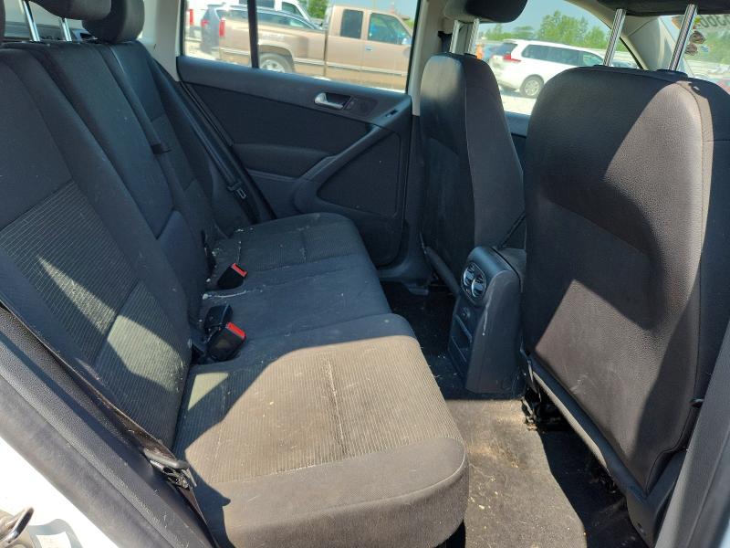 2017 Volkswagen Tiguan მანქანა იყიდება აუქციონზე, vin: WVGBV7AX2HK048738, აუქციონის ნომერი: 59895366