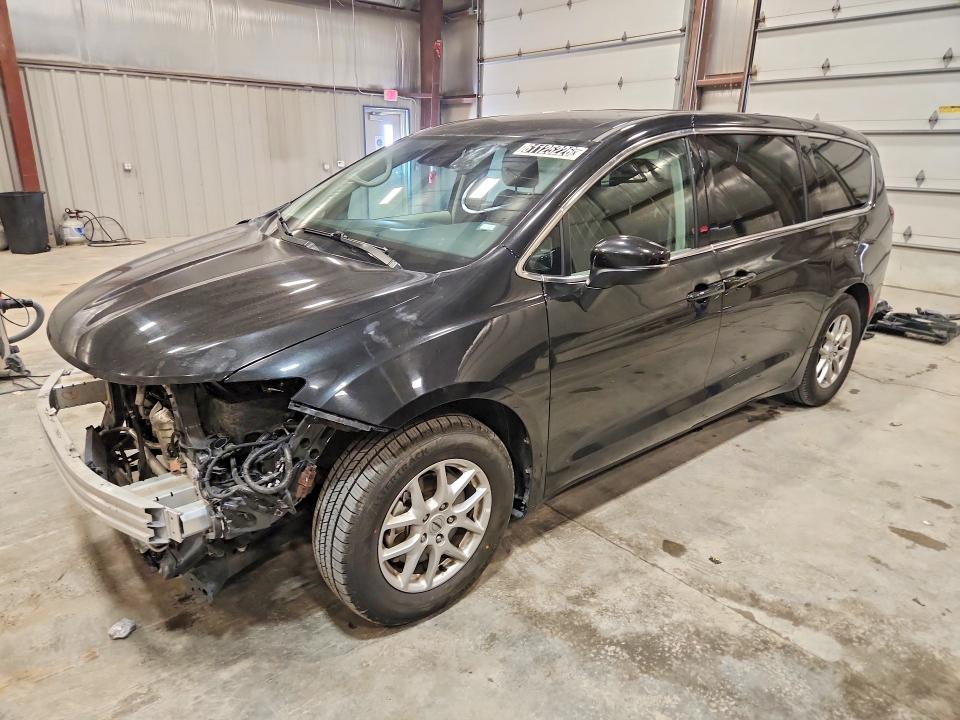 Продажа на аукционе авто 2023 Chrysler Pacifica, vin: 2C4RC1BG5PR627310, номер лота: 61125226
