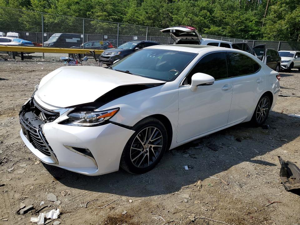 2017 Lexus Es მანქანა იყიდება აუქციონზე, vin: 58ABK1GG7HU051032, აუქციონის ნომერი: 85622305