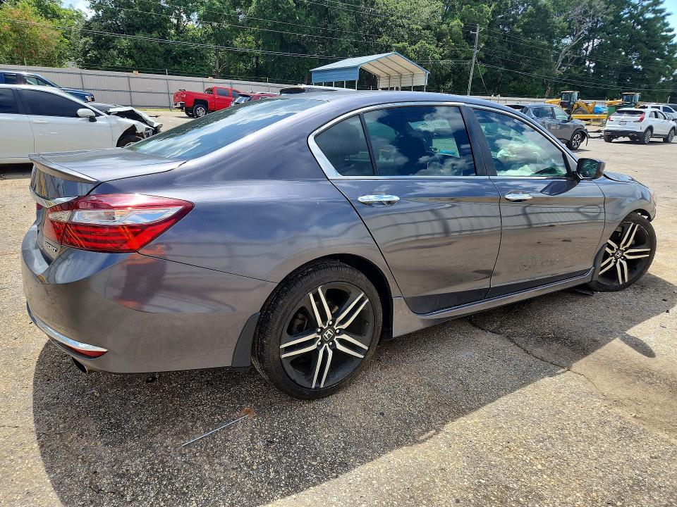 Aukcja sprzedaży 2017 Honda Accord, vin: 1HGCR2F57HA297681, numer aukcji: 60278166