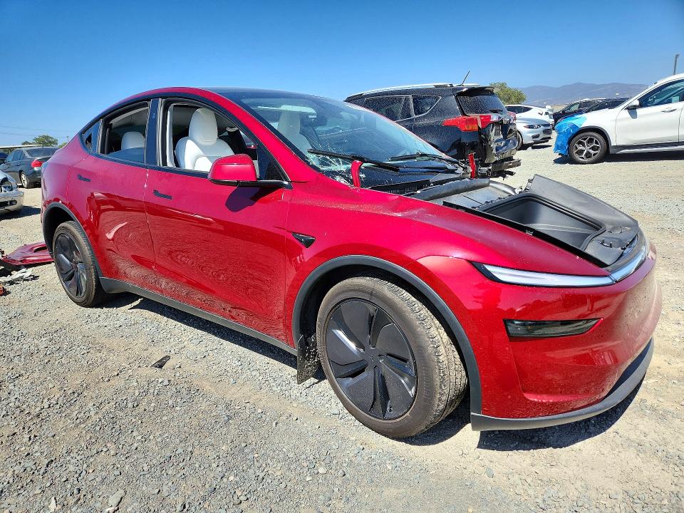 62876456 :رقم المزاد ، 7SAYGDED4TF411461 vin ، 2026 Tesla Model Y مزاد بيع