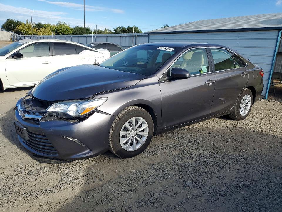 2016 Toyota Camry მანქანა იყიდება აუქციონზე, vin: 4T4BF1FK7GR516950, აუქციონის ნომერი: 62162526