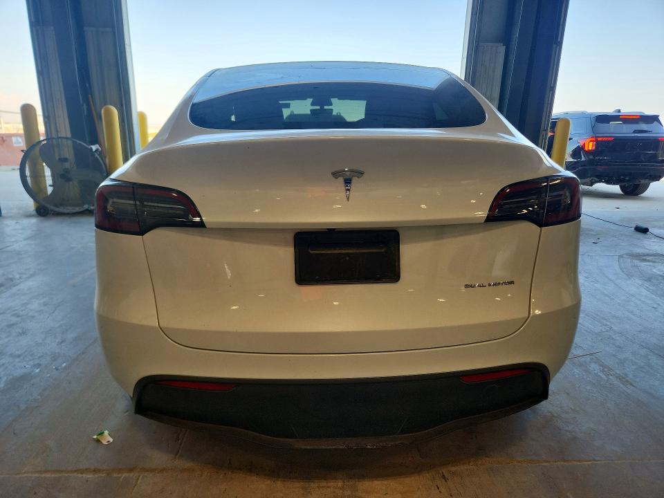 61222396 :رقم المزاد ، 7SAYGAEE1PF759294 vin ، 2023 Tesla Model Y مزاد بيع