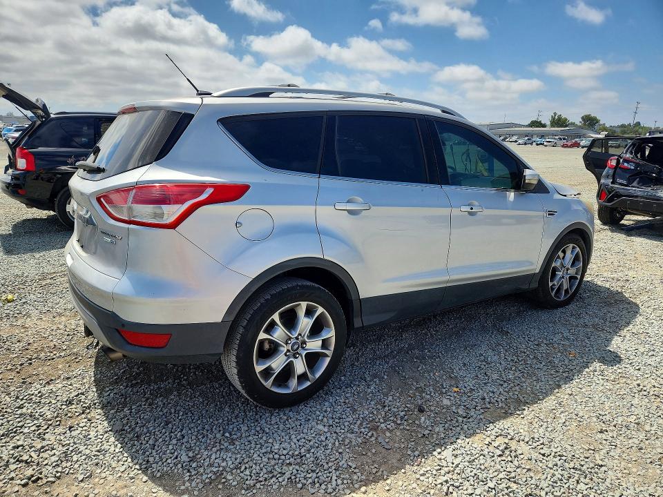 59331516 :رقم المزاد ، 1FMCU9J93GUA14038 vin ، 2016 Ford Escape مزاد بيع