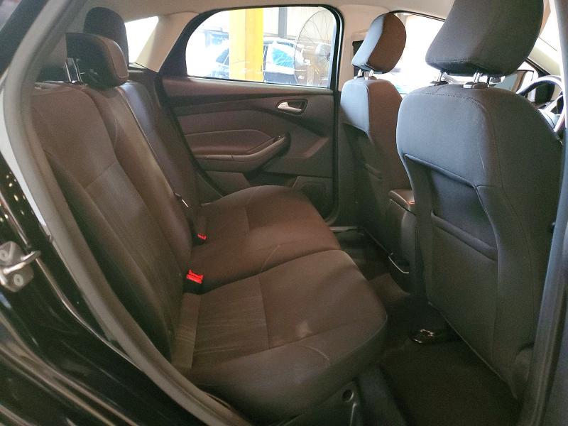59721026 :رقم المزاد ، 1FADP3K27FL215966 vin ، 2015 Ford Focus مزاد بيع