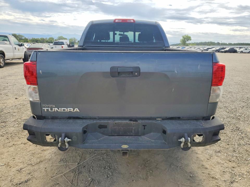61623456 :رقم المزاد ، 5TFRM5F11AX016421 vin ، 2010 Toyota Tundra مزاد بيع