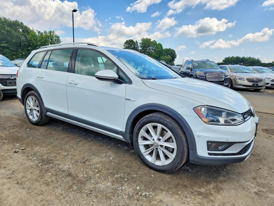 Aukcja sprzedaży 2017 Volkswagen Golf Alltrack, vin: 3VWM17AU4HM527974, numer aukcji: 62945756