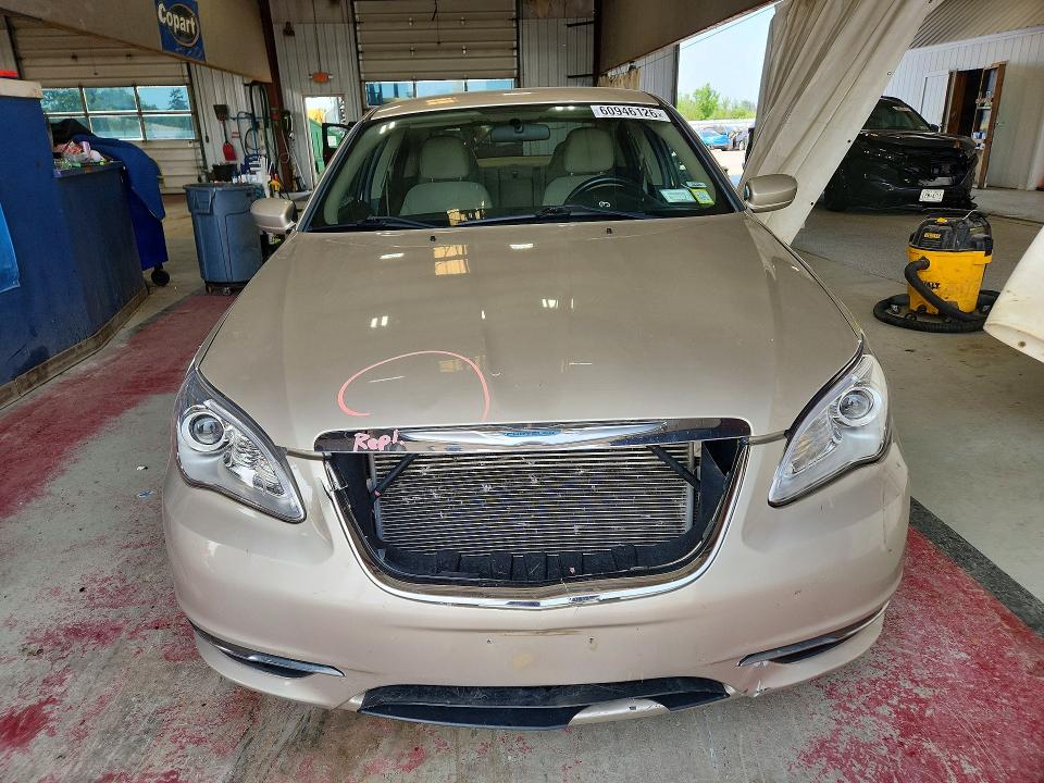 Продаж на аукціоні авто 2013 Chrysler 200, vin: 1C3CCBBB9DN615092, номер лоту: 60946126