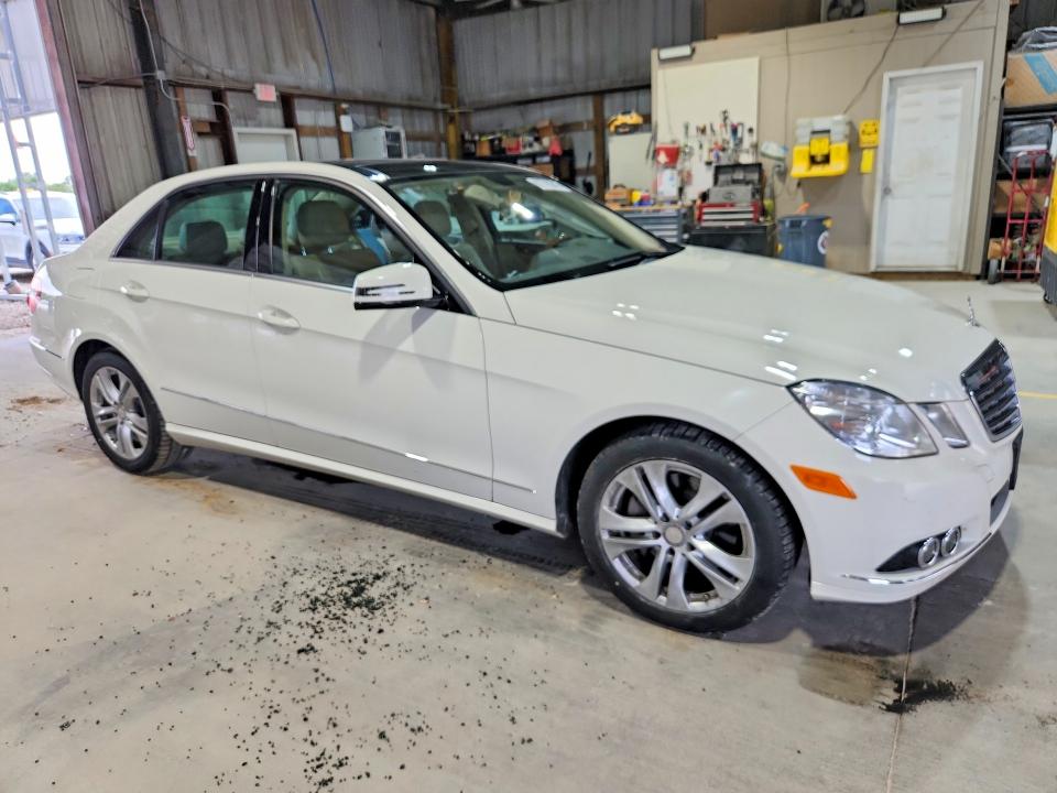 62788846 :رقم المزاد ، WDDHF8HB1BA395900 vin ، 2011 Mercedes-benz E مزاد بيع