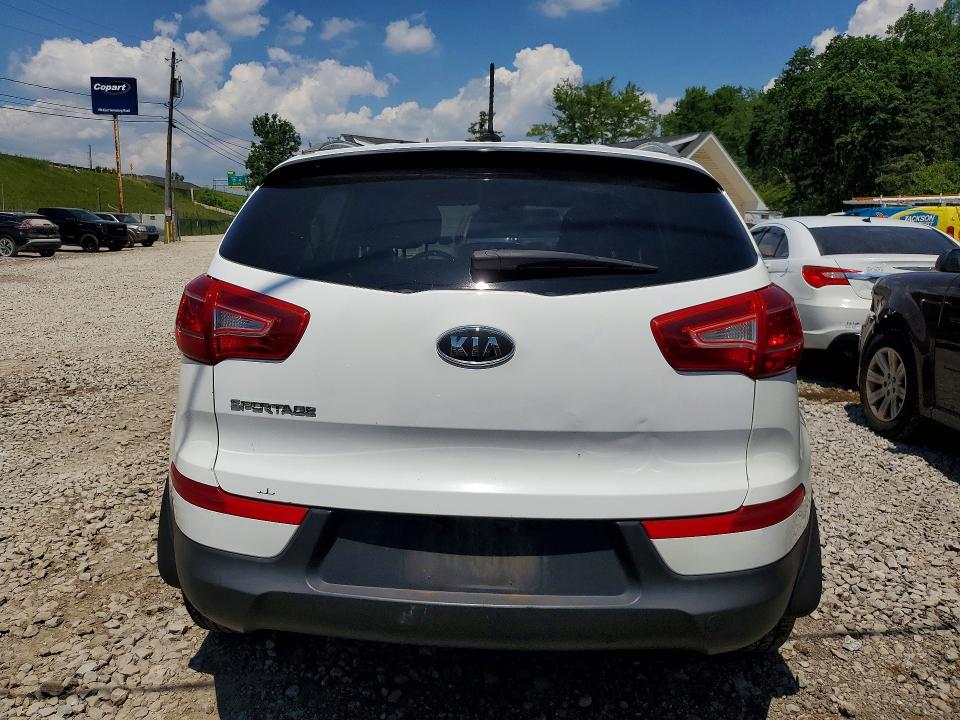 60388436 :رقم المزاد ، KNDPBCA28B7038080 vin ، 2011 Kia Sportage مزاد بيع
