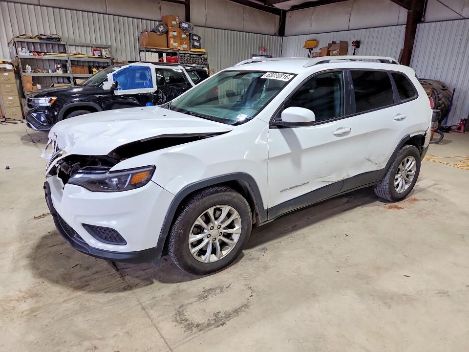 60820816 :رقم المزاد ، 1C4PJLCB5LD628319 vin ، 2020 Jeep Cherokee مزاد بيع