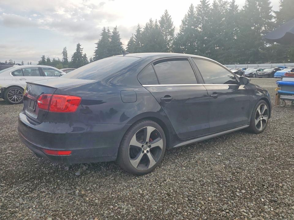 61970556 :رقم المزاد ، 3VW4A7AJ0DM424227 vin ، 2013 Volkswagen Jetta مزاد بيع