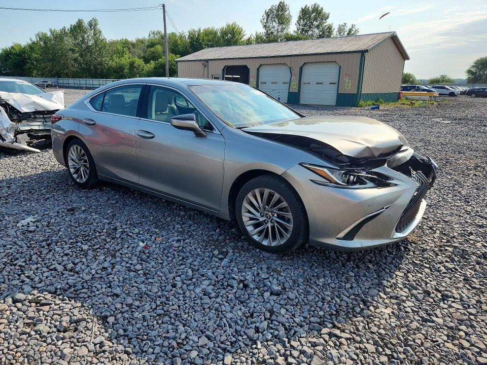 2020 Lexus Es მანქანა იყიდება აუქციონზე, vin: 58AEZ1B13LU065613, აუქციონის ნომერი: 61771436