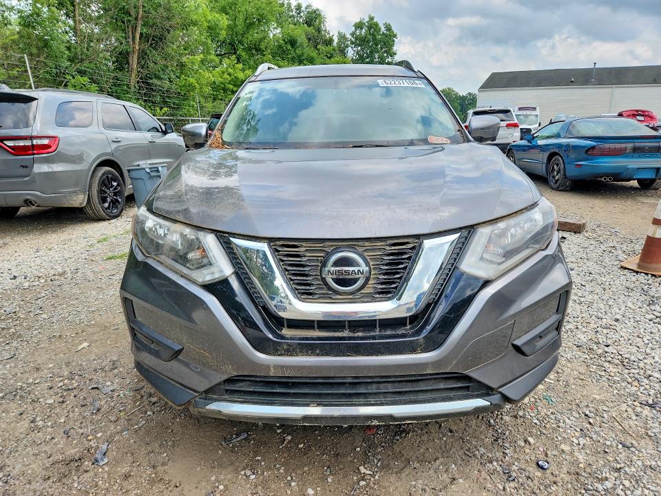 62237166 :رقم المزاد ، KNMAT2MV3JP565977 vin ، 2018 Nissan Rogue مزاد بيع