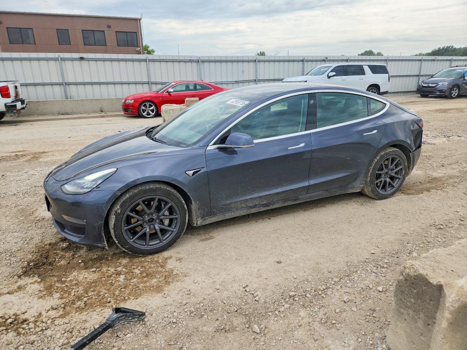 62958756 :رقم المزاد ، 5YJ3E1EC7LF586225 vin ، 2020 Tesla Model 3 مزاد بيع