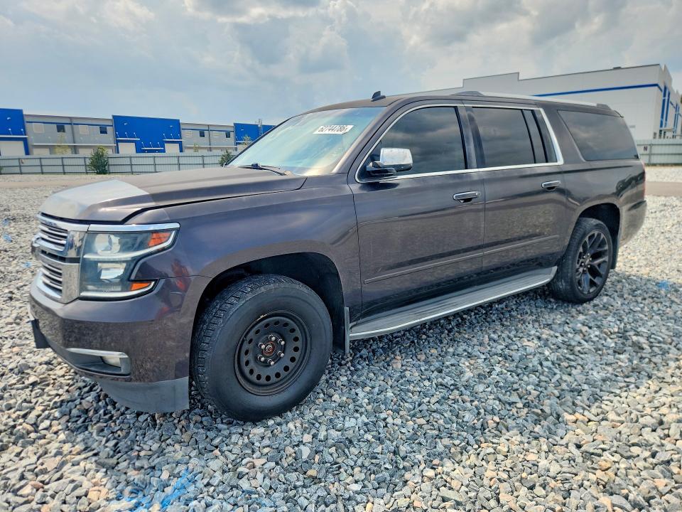 2015 Chevrolet Suburban მანქანა იყიდება აუქციონზე, vin: 1GNSKKKC7FR142055, აუქციონის ნომერი: 62744786