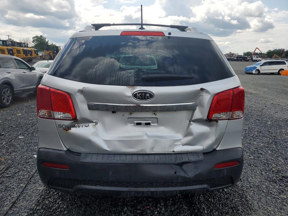 2012 Kia Sorento მანქანა იყიდება აუქციონზე, vin: 5XYKTDA63CG196850, აუქციონის ნომერი: 63024466